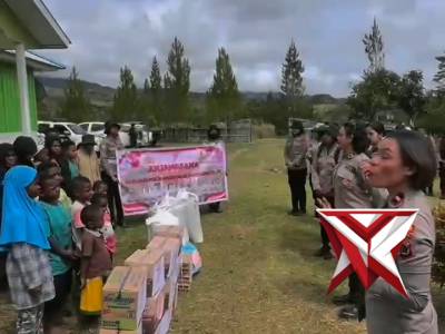 ANJANGSANA BAKTI SOSISAL MENYAMBUT HUT POLWAN KE - 77