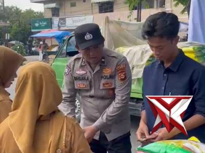 Kegiatan Gerakan pangan murah - PoliceTube
