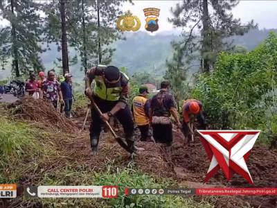 Akses utama tertutup, tapi semangat tidak ikut terkubur.