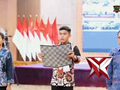 Kapolda Suma-Sel Irjen Pol Dr. Sandi Nugroho menandatangani pakta dan integritas