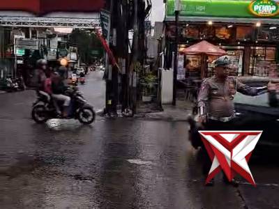 Polsek Bojongsoang melaksanakan kegiatan siaga pengamanan arus balik dan objek wisata - PoliceTube