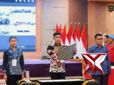 Penerima anggota polri