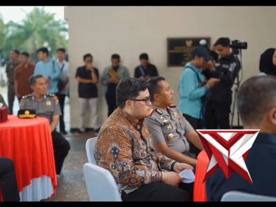 Dorong Penguatan Ekonomi, Kapolres Kediri Hadiri Penyerahan Truk Koperasi Desa Merah Putih.