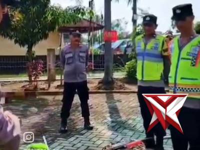 pengecekan kesiapan personel pengamanan kegiatan perguruan pencak silat di wilayah Kabupaten Ngawi.