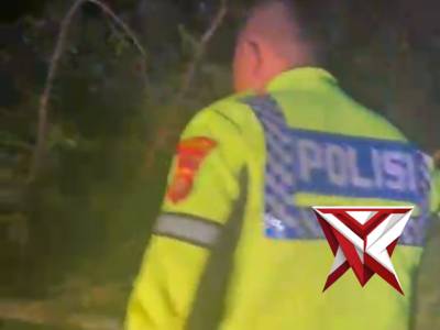 Satlantas dan patroli mra - PoliceTube