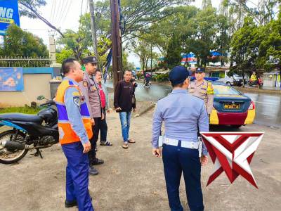 Sampaikan Himbauan Humanis. Polsek Baros Efektikan Patroli Siang Hari Dalam Menjaga Harkamtibmas