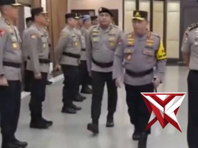 Repost @tv.koma Berikut versi narasi yang lebih ringkas: Transformasi Kepolisian Negara Republik In - PoliceTube