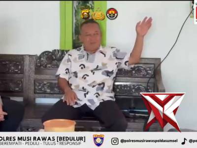 Kapolda Sumsel IJP DR. SANDI NUGROHO-Kapolres Musi Rawas-Sat Binmas Jalin Silahturahmi dengan - PoliceTube