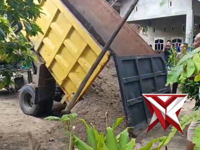 Persiapan Bedah rumah - PoliceTube