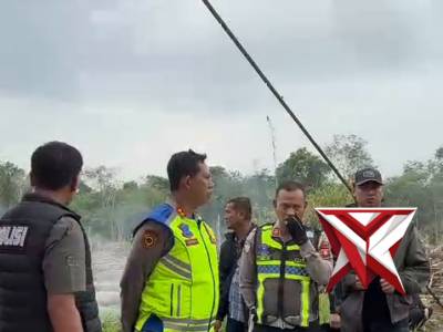 REVITALISASI JEMBATAN GANTUNG DESA PEDANG: WUJUD NYATA PROGRAM "BELIDA" POLRES MUSI RAWAS - PoliceTube