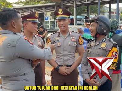 Berbagi itu indah - PoliceTube