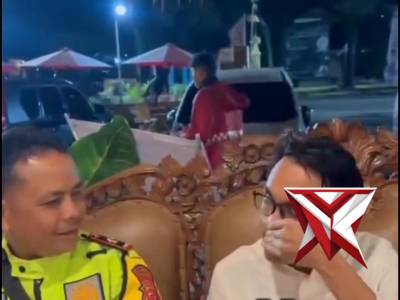 Polresta Bandung Bantu Pemudik Tersesat di Pinggiran Hutan Akibat Ikuti Google Maps Untuk Menghindar