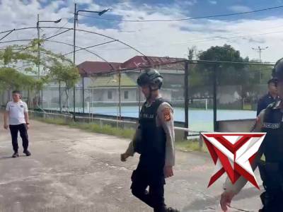 NYAGO OKI AMAN - PoliceTube
