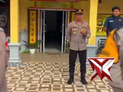4. Apel pagi dipimpin Kapolsek Tungkal Jaya;;;