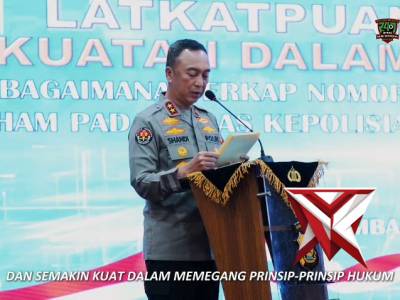 Kapolda Sumsel Irjen Pol. Dr. Sandi Nugroho, S.I.K., S.H., M.Hum. menegaskan perubahan paradigma per - PoliceTube
