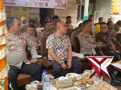 KASAT BINMAS IKUTI KEGIATAN ZOOM BEDAH RUMAH 3 - PoliceTube