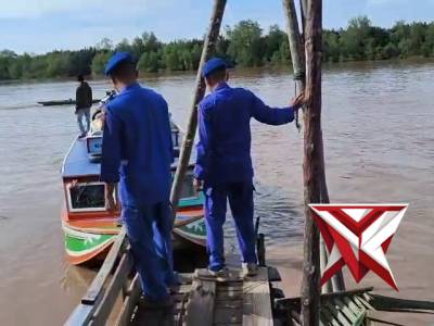 Patroli kapal pengangkut penumpang di perairan Lalan..