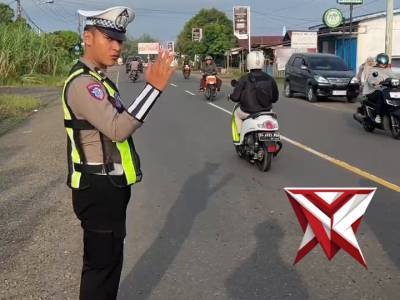 Tingkatkan Kamselticarlantas, Kapolres Musi Rawas Himbau Pengendara untuk Selalu Patuhi Aturan Berla
