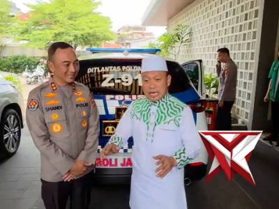 Kunjungan ustaz daslatif ke polda sumsel - PoliceTube