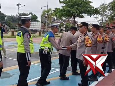 Kebersamaan, kesederhanaan dan saling memaafkan menyelimuti lapangan apel Bhayangkara Polri Melawi