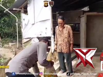 Jum'at berkah Polsek Plakat Tinggi Polres Muba, 19 - PoliceTube