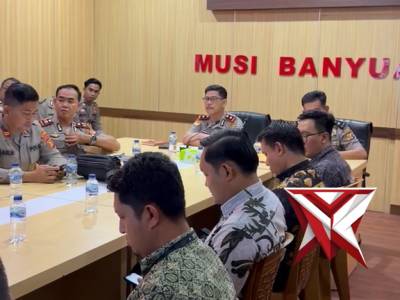 Zoom Metting? - PoliceTube