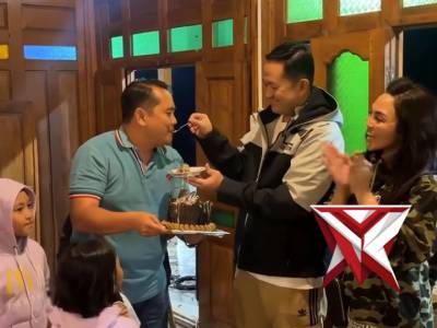 ? SURPRISE ULANG TAHUN KASI HUMAS ?