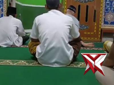 POLSEK RAWAS ILIR menjadi khatib Shalat Jumat pada hari Jum'at, tanggal 17 April 2026 Sekira Jam 12.