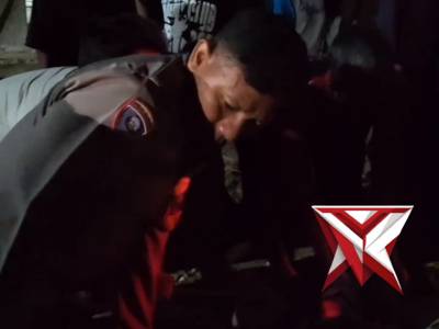 Polsek Pangkur memberikan bantuan mengamankan seorang ODGJ