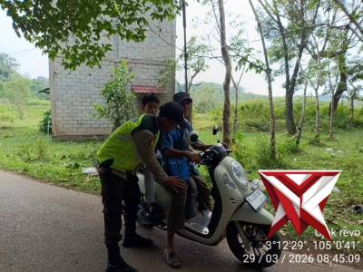 Antisipasi tindak pidana, polisi lakukan patroli - PoliceTube