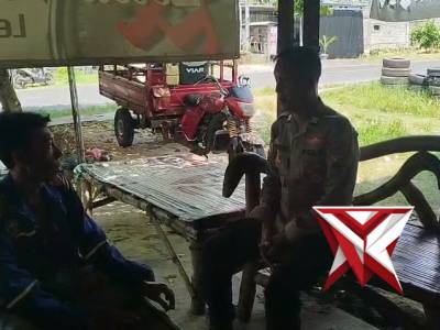 Bhabinkamtibmas Polsek Ujungpangkah Gelar Dialogis Bersama Warga, Perkuat Kemitraan Jaga Kamtibmas* - PoliceTube