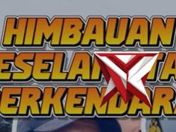 Kanit Kamsel Polres Purwakarta memberikan imbauan secara humanis kepada pengendara sepeda motor