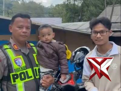Satlantas Polresta Bandung sigap membantu dan mengevakuasi pemudik yang kelelahan saat perjalanan mu