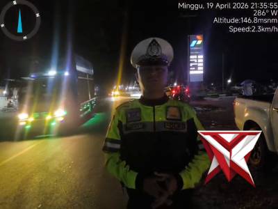 Live report situasi arus lalulintas - PoliceTube