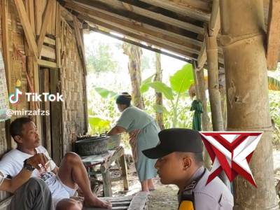 Bhabinkamtibmas giat sambang desa dialogis dengan warga
