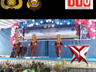 BES 10. Bhabinkamtibmas hadir dalam acara pelepasan dan penyerahan kembali siswa/siswi kelas IX SMP