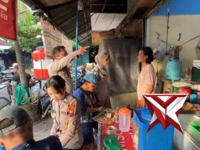 Biddokkes Polda Jateng Melaksanakan Bakti Sosial dan Bakti Kesehatan Kepada Masyarakat Kota Semarang - PoliceTube