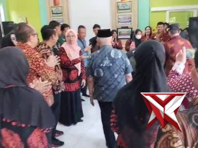 Kunjungan Bupati ke puskesmas Ngajum