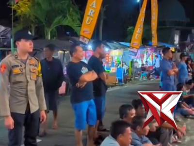 POLSEK TEMPURSARI LAKSANAKN PAM TURNAMEN BOLA VOLLY PLASTIK DI DESA PUNDUNGSARI - PoliceTube