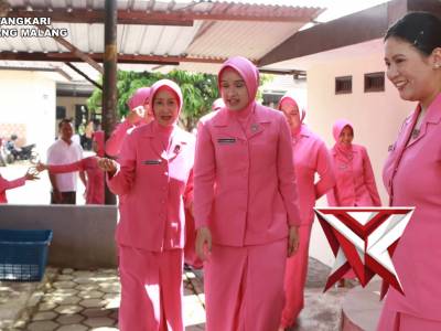 Malang, 13 Mei 2026  Ketua Bhayangkari Cabang Malang Daerah Jawa Timur Ny. Ari Muhammad Taat