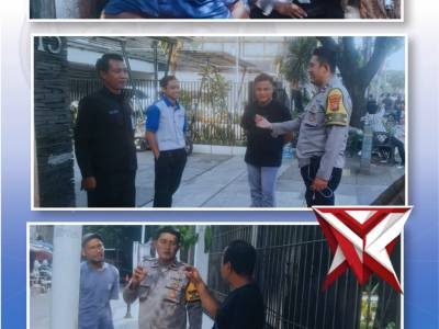 Bhabinkamtibmas Kramat Pela Polsek Metro Kebayoran Baru Aiptu Suratin melaksankan giat patroli