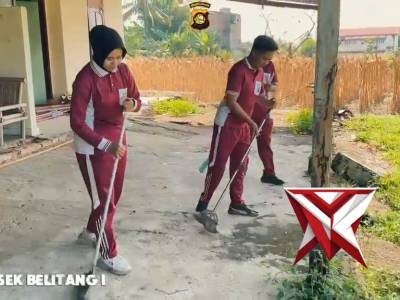 Personil Polsek Belitang I melaksanakan giat Belida di lingkungan Asrama