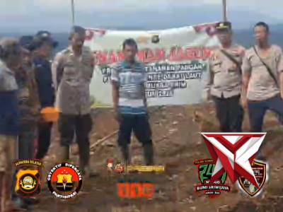 Giat Polsek Semendo penanaman jagung di wilayah hukum Polsek Semendo.