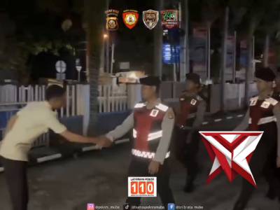 Pers Sat Samapta Melaksanakan Patroli Malam