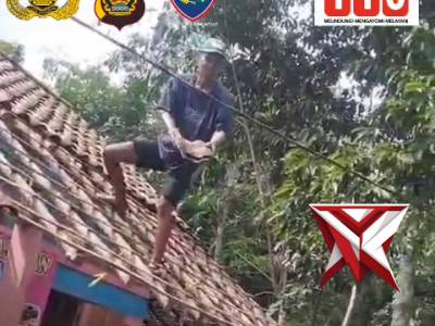 BTA 16. Bhabinkamtibmas Dampingi Survey Bedah Rumah HUT Bhayangkara