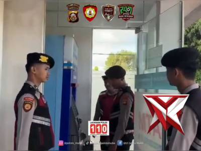 Patroli di bank ? - PoliceTube