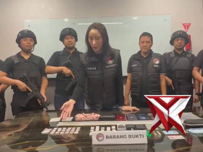 POLDA METRO JAYA MENGGAGALKAN PEREDARAN NARKOTIKA JENIS 36 PACK SABU DAN EKSTASI