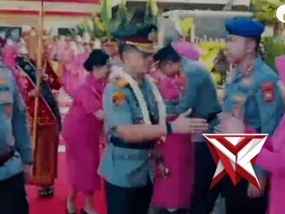 Khidmat, Welcome and Farewell Parade Irjen Pol Mardiyono dan Brigjen Pol Yudhi Sulistianto Wahid Dig