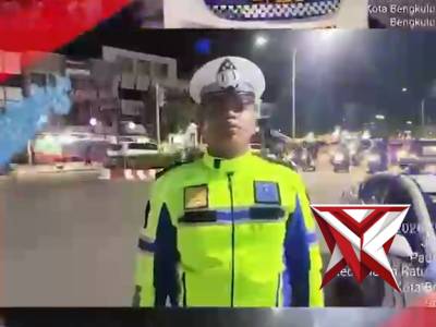 Blue Light Patroli, Polresta Bengkulu Pantau Lalu Lintas Kondusif

restabengkulukota.bengkulu.polri.