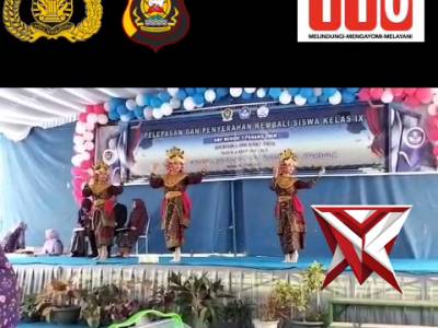 HI 17. Bhabinkamtibmas hadir dalam acara pelepasan dan penyerahan kembali siswa/siswi kelas IX SMP